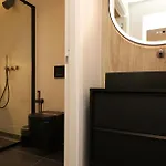 Garibaldi 3 Renovated 1br Apartment, Old Town Όλμπια