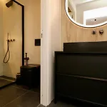 Garibaldi 3 Renovated 1br Apartment, Old Town Appartement *