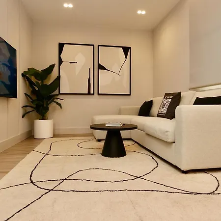 Luxurious 1br - Historical Centre - Fully Equipped & Renovated - Garibaldi#3 Appartamento