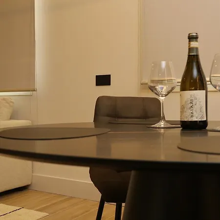 Apartment Superior Luxurious Romantic Getaway - Historical Centre - Fully Equipped & Renovated - Garibaldi#3 Olbia