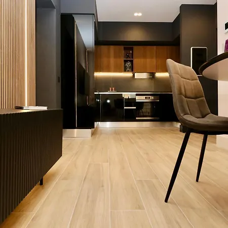 Luxurious 1br - Historical Centre - Fully Equipped & Renovated - Garibaldi#3