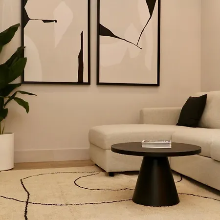 Luxurious 1br - Historical Centre - Fully Equipped & Renovated - Garibaldi#3 Appartamento *