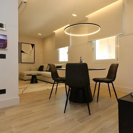 Luxurious 1br - Historical Centre - Fully Equipped & Renovated - Garibaldi#3 Appartamento *