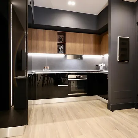 Luxurious 1br - Historical Centre - Fully Equipped & Renovated - Garibaldi#3