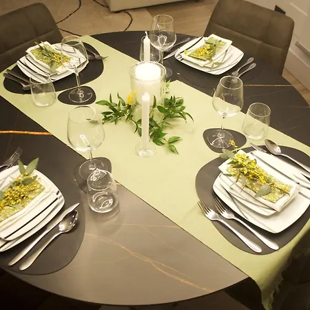 Superior Luxurious Romantic Getaway - Historical Centre - Fully Equipped & Renovated - Garibaldi#3 * Olbia