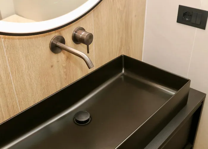 Luxurious 1br - Historical Centre - Fully Equipped & Renovated - Garibaldi#3 * Olbia