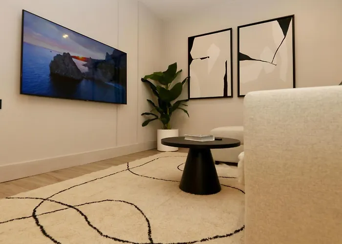 Apartman Luxurious 1br - Historical Centre - Fully Equipped & Renovated - Garibaldi#3 Olbia