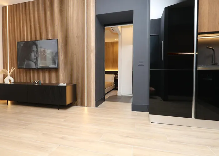 Luxurious 1br - Historical Centre - Fully Equipped & Renovated - Garibaldi#3 Ольбия