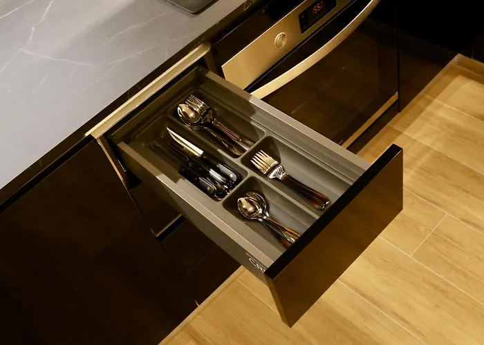 Apartman Luxurious 1br - Historical Centre - Fully Equipped & Renovated - Garibaldi#3