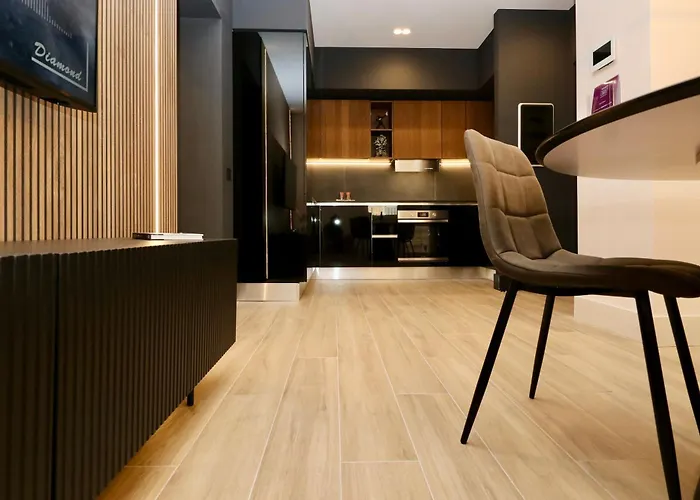 Luxurious 1br - Historical Centre - Fully Equipped & Renovated - Garibaldi#3