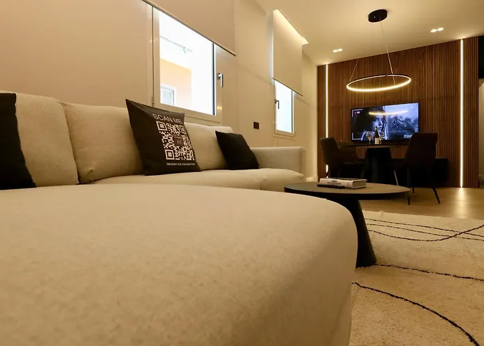 Luxurious 1br - Historical Centre - Fully Equipped & Renovated - Garibaldi#3 Olbia