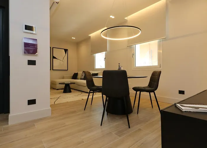 Luxurious 1br - Historical Centre - Fully Equipped & Renovated - Garibaldi#3 Apartman *