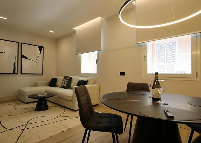 Apartment Luxurious 1br - Historical Centre - Fully Equipped & Renovated - Garibaldi#3 Olbia